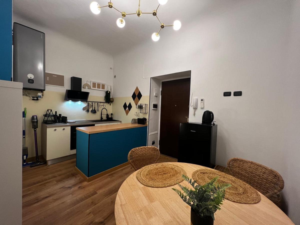 Regina Milano Ai Navigli - Sky Tv, Wifi And Breakfast Box Lejlighed Eksteriør billede