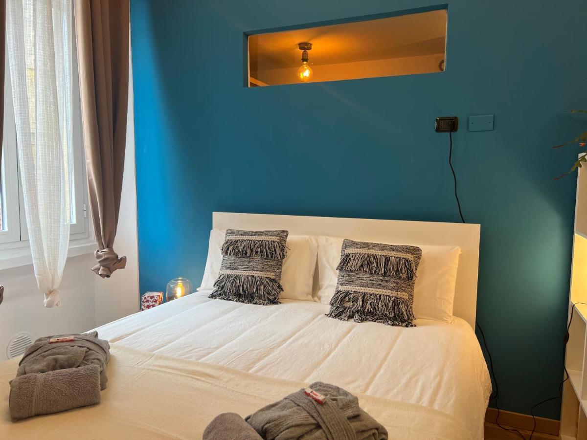 Regina Milano Ai Navigli - Sky Tv, Wifi And Breakfast Box Lejlighed Eksteriør billede