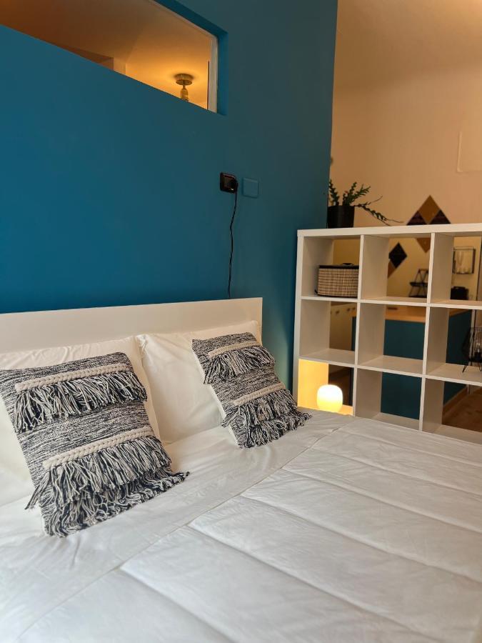 Regina Milano Ai Navigli - Sky Tv, Wifi And Breakfast Box Lejlighed Eksteriør billede